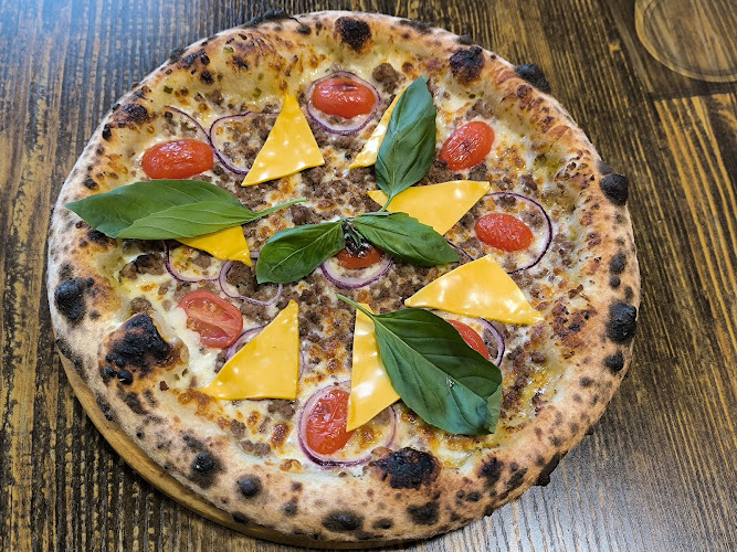 Aniawood - Pizza au feu de bois