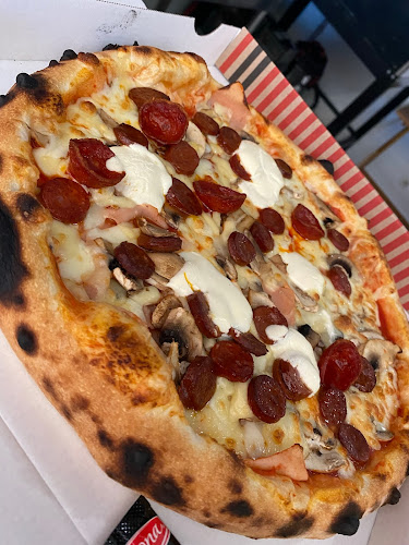 Castle Pizza