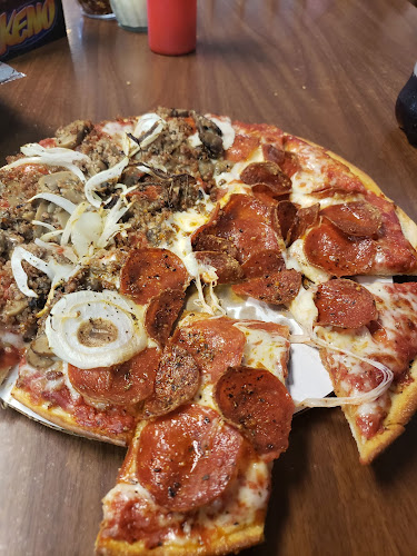 Center Village Pizza