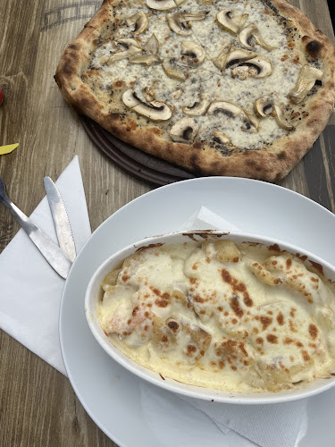 Elinor Pizza