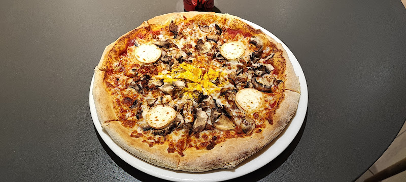 Five Pizza Original - Massy