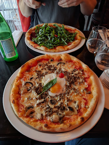 Fratello Restaurant Lounge