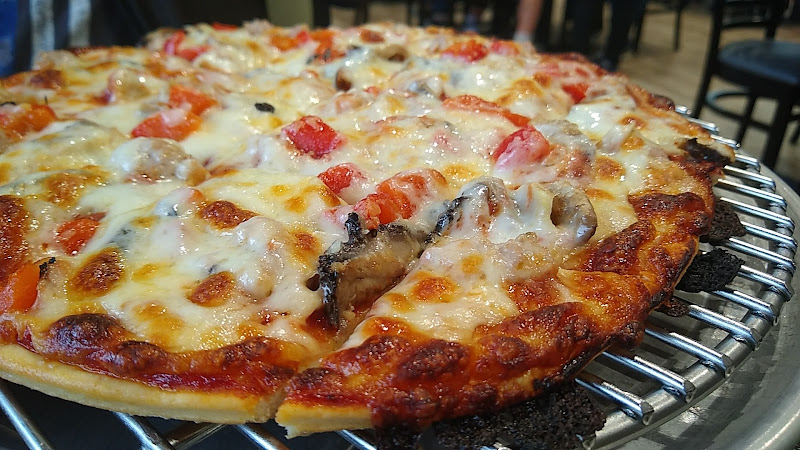 House of Pizza