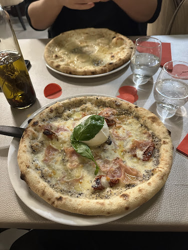 LA BELLA VITA : RESTAURANT ITALIEN - SALLE DE RECEPTION