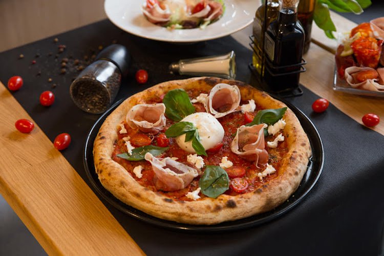 La Piazza Ristorante Pizzeria