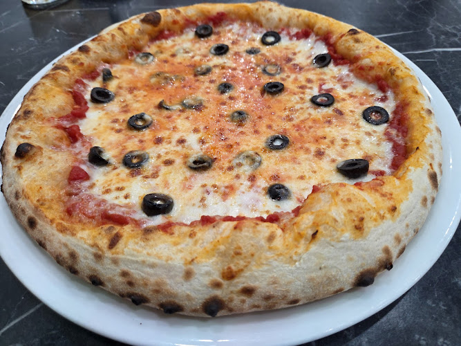 La vita e bella ristorante