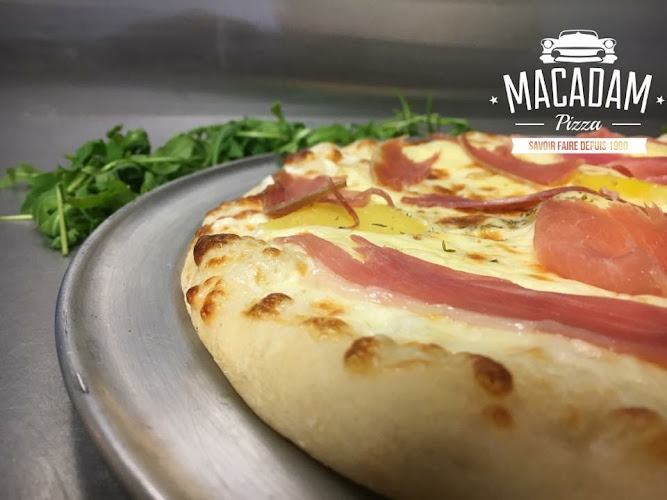 Macadam Pizza