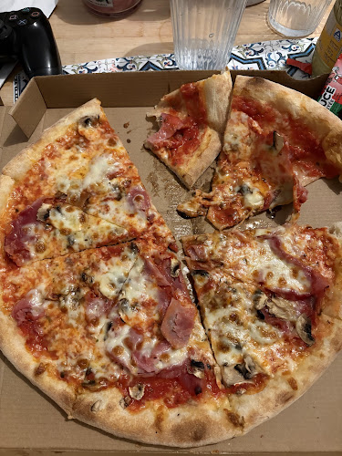 Maila Pizza Bar