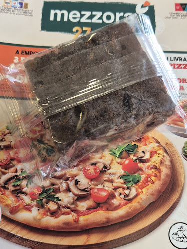 MEZZORA pizza