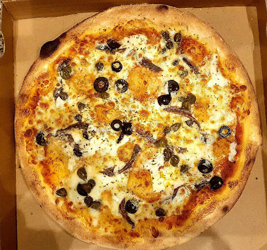 Naan Stop Pizza
