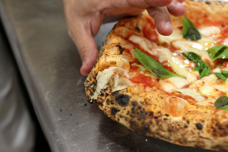 PIZZA HOT