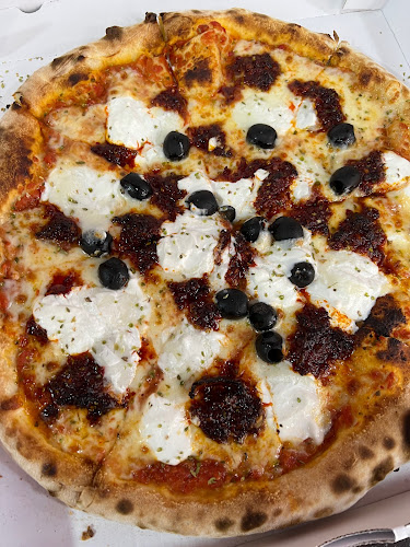 Pizzenostra feu de bois franceville