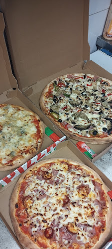 Tonton Giovani pizza