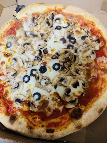 Trisitas Italian pizza